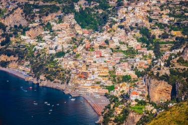 Amalfi Coast -landscape-view-of-picteresque-positano